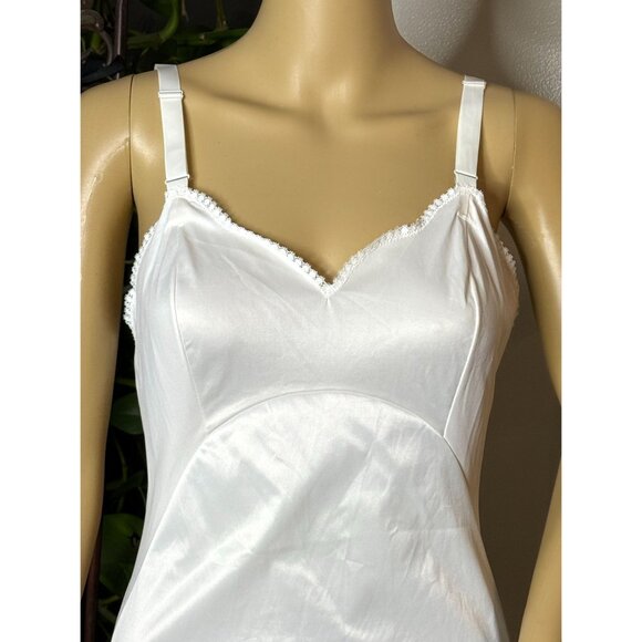Vintage White Mid-Length Slip Dress With Adjustable Straps - Picture 4 of 11
